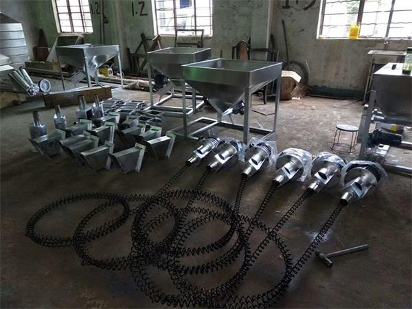 廠(chǎng)家直銷(xiāo)多功能彈簧上料機(jī)